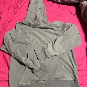 Lululemon size 8 scuba pullover